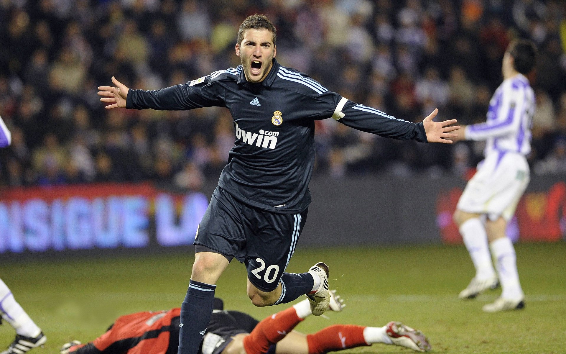 开云体育下载网址-“战术布置”——教你看懂车队的战略布局，车队组织架构